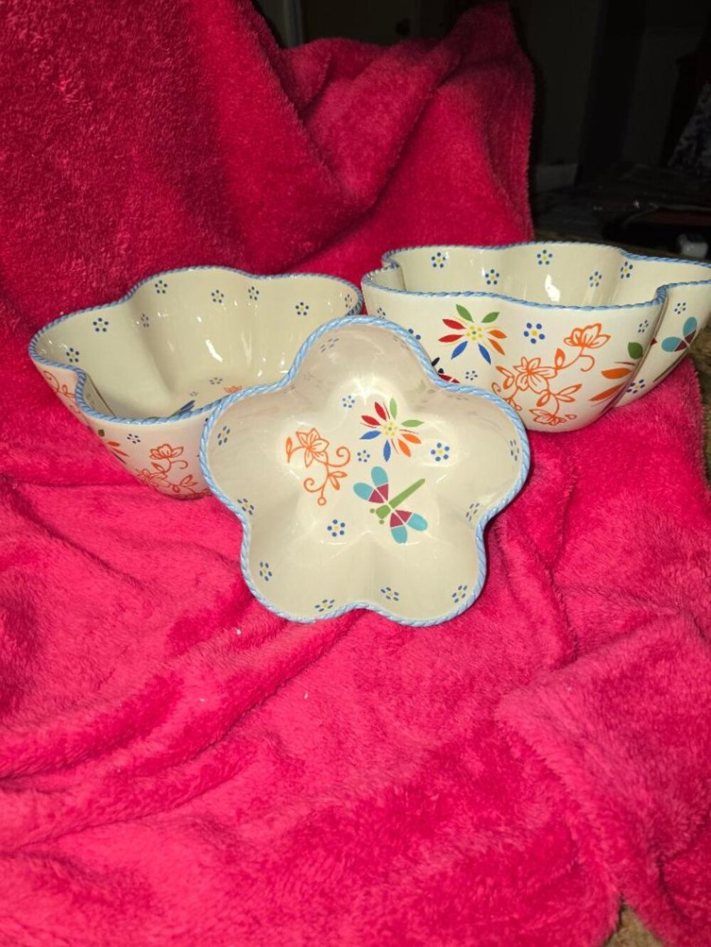 Temp-tations Set of 3 Figural Nesting Bowls - NEW - Seasonal Garden Pattern - Picture 4 of 7